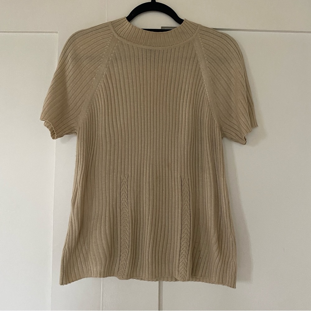 Vintage beige shirt sleeve knit top